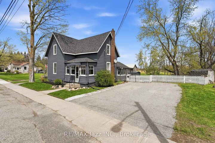 Property Photo: 430 Eldon Road ON K0M 2C0