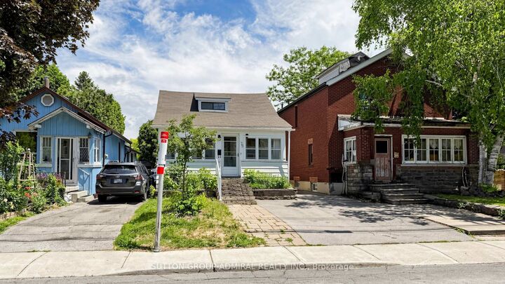 Property Photo:  75 Rockcliffe Boulevard  ON M6N 4R4 