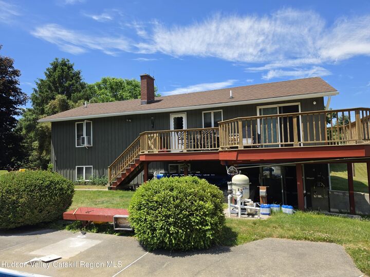 Property Photo: 28 Hennett NY 12184
