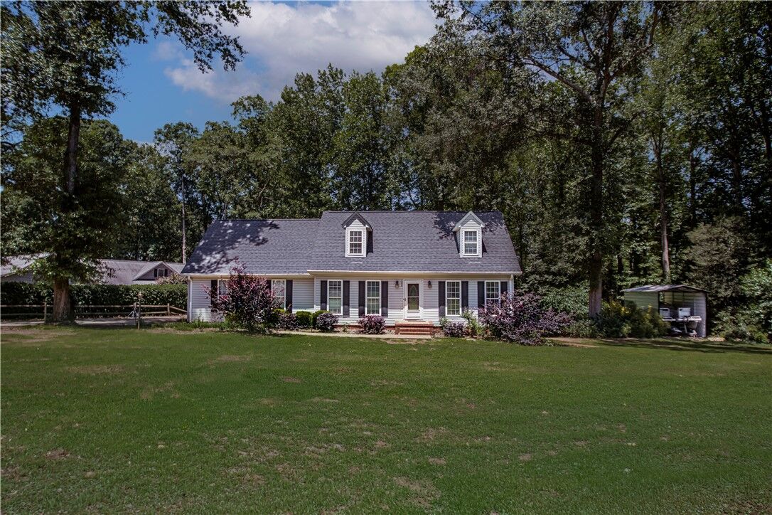 Property Photo:  106 Farmgate Road  SC 29671 