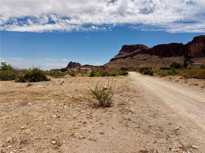 Property Photo:  1822 S Granville Road  AZ 86413 
