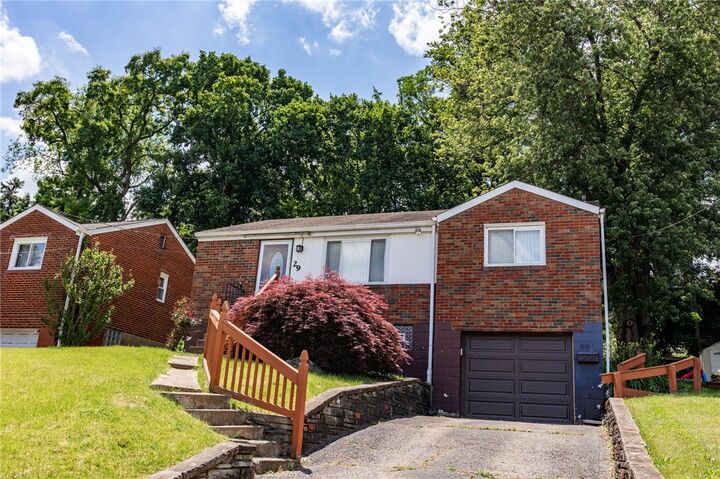 Property Photo: 29 Glenburn PA 15236