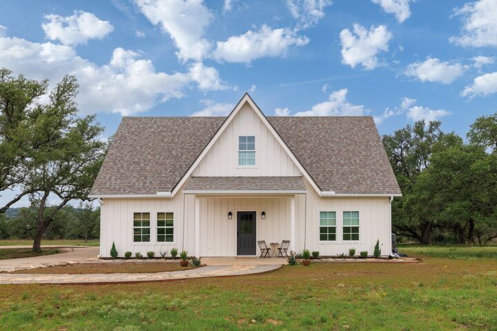 Property Photo:  105 Colette Lane  TX 78606 