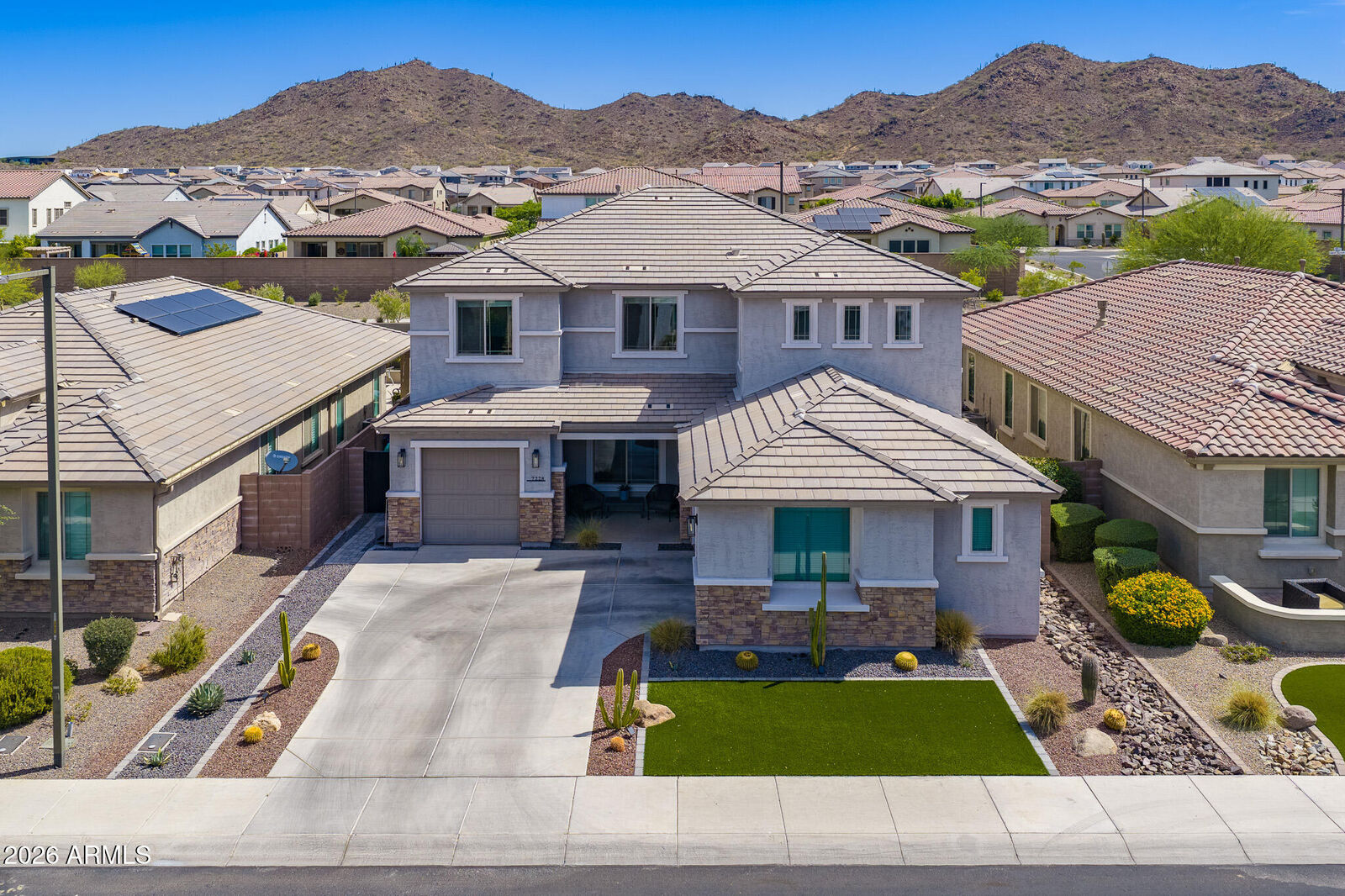 Property Photo:  7228 W Quail Track Drive  AZ 85383 