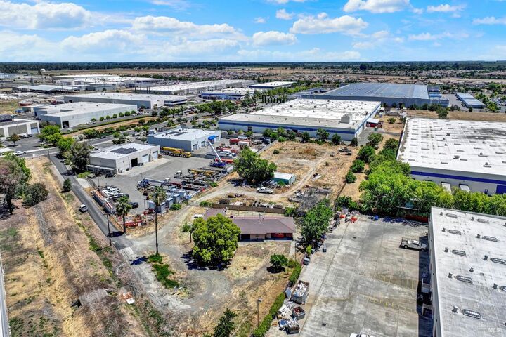 Property Photo: 3370 Cotting Lane CA 95688