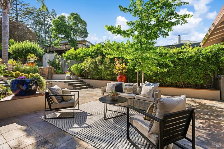 Property Photo:  41 Sunnyside Avenue  CA 94960 