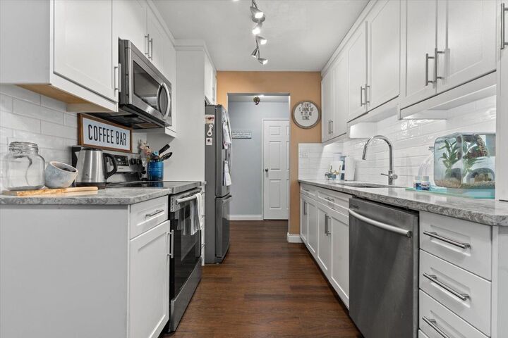 2567 Victoria Street 103 — photo 1