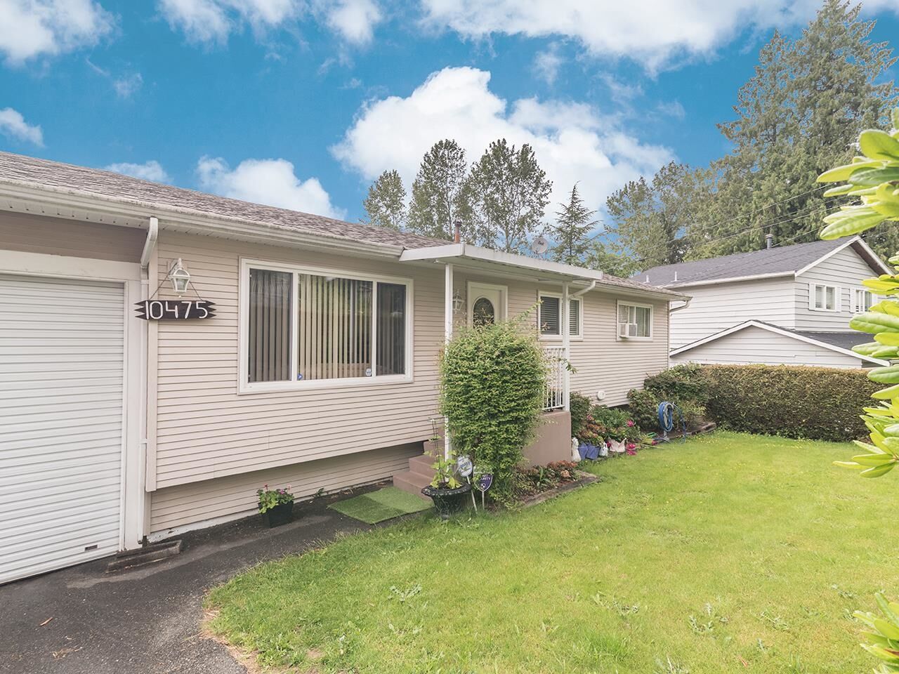 Property Photo: 10475 125 Street BC V3V 4Y9