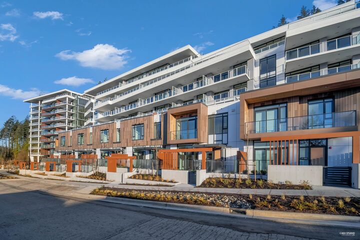 3963 Uplands Way 510 — photo 1