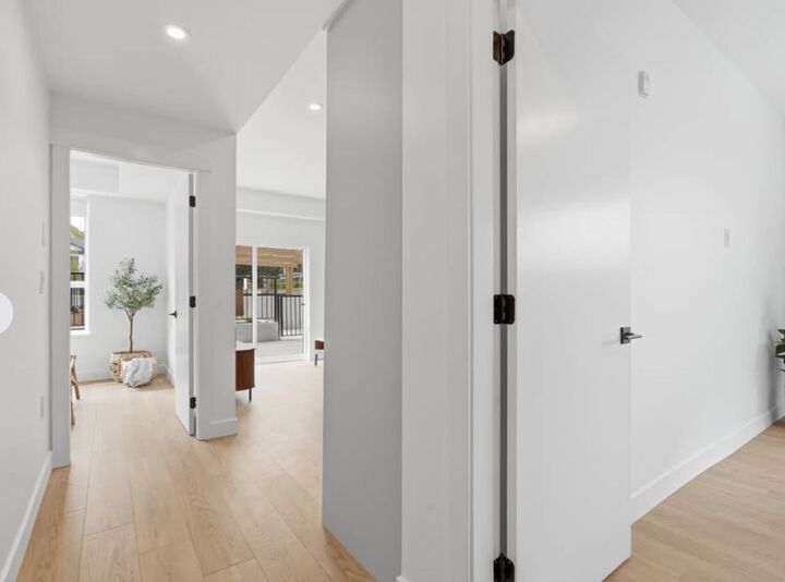Property Photo:  15638 24 Avenue 412  BC V4A 2J7 