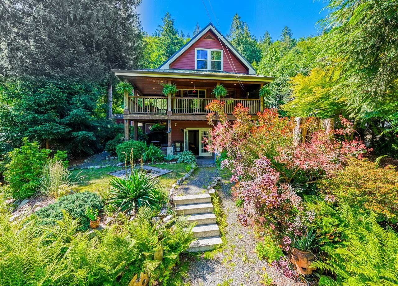 Property Photo: 44301 Bayview Road BC V0M 1N0