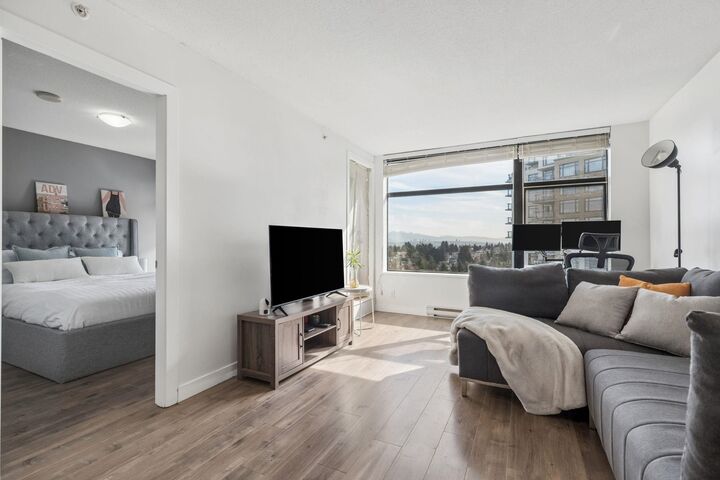 Property Photo:  5380 Oben Street 1610  BC V5R 6H7 