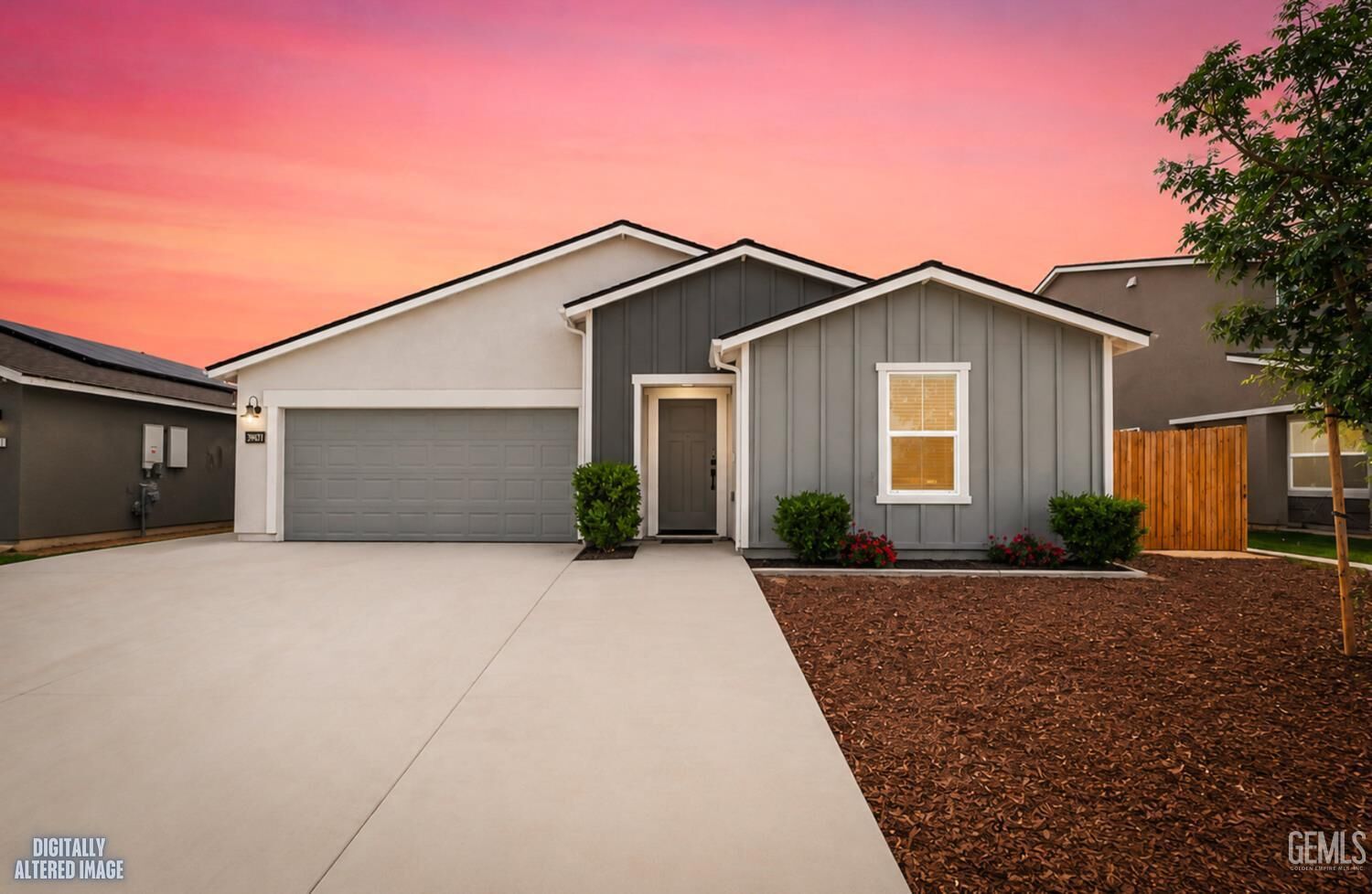 Property Photo: 5917 Vespucci Avenue CA 93313