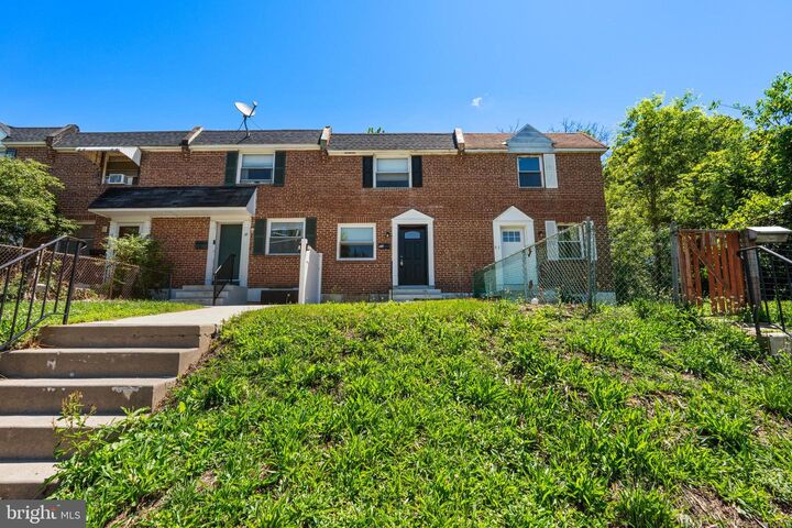 Property Photo: 53 Madison Drive DE 19711