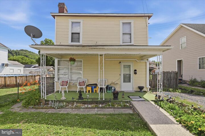 Property Photo: 87 Maryland Street WV 26726