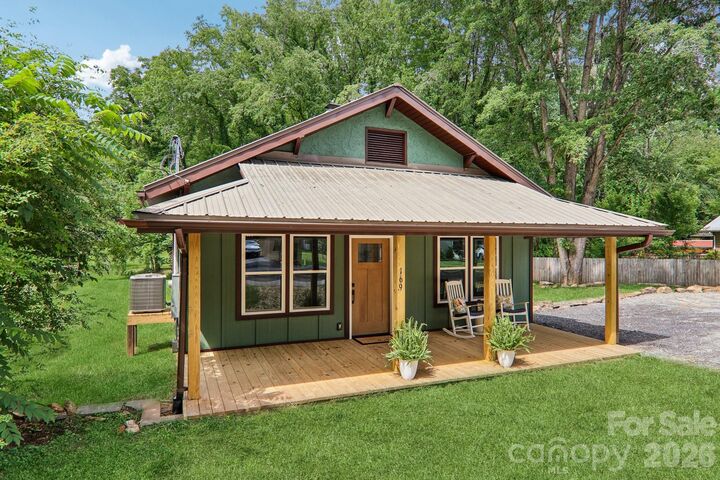 Property Photo:  169 East Street  NC 28786 