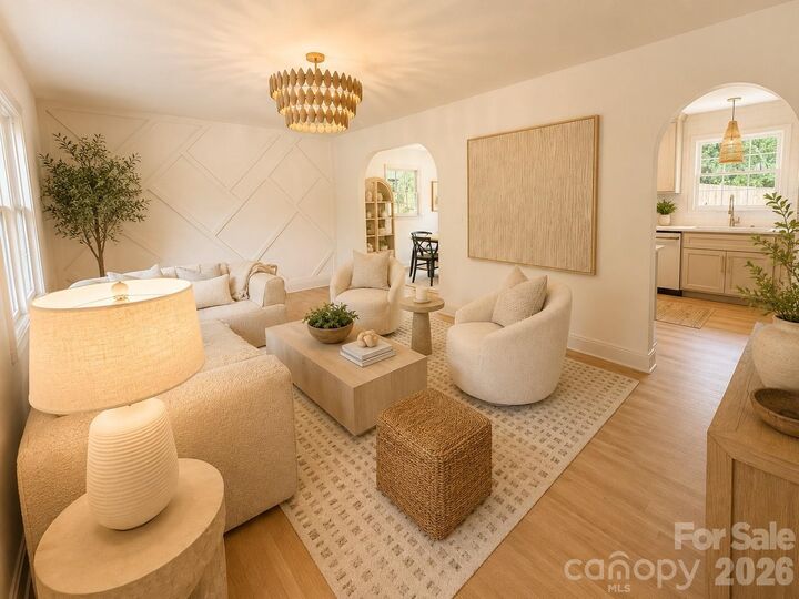 Property Photo: 7008 Brynhurst Drive NC 28210