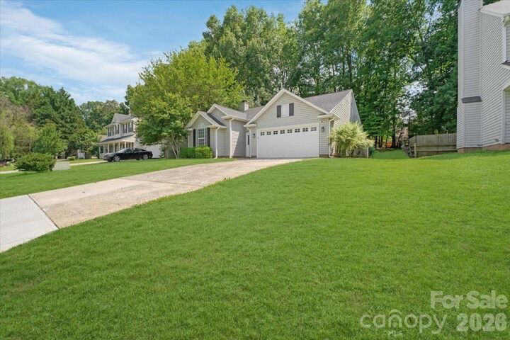 Property Photo: 14136 Walkers Crossing Drive NC 28273