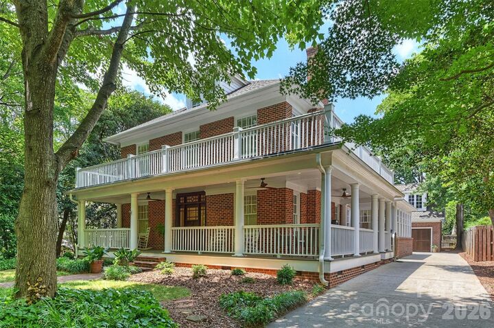 Property Photo: 2126 Dilworth Road E NC 28203