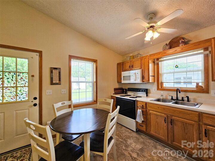 Property Photo:  68 Strollers Lane  NC 28786 