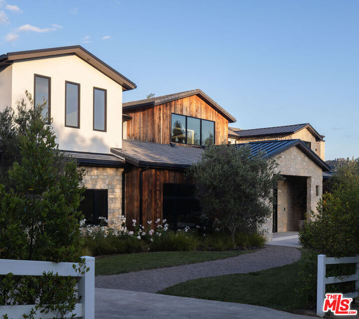 Property Photo: 24247 Bridle Trail Rd CA 91302