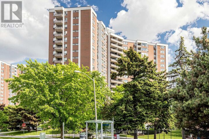 Property Photo:  5 Vicora Linkway 304  ON M3C 1A7 