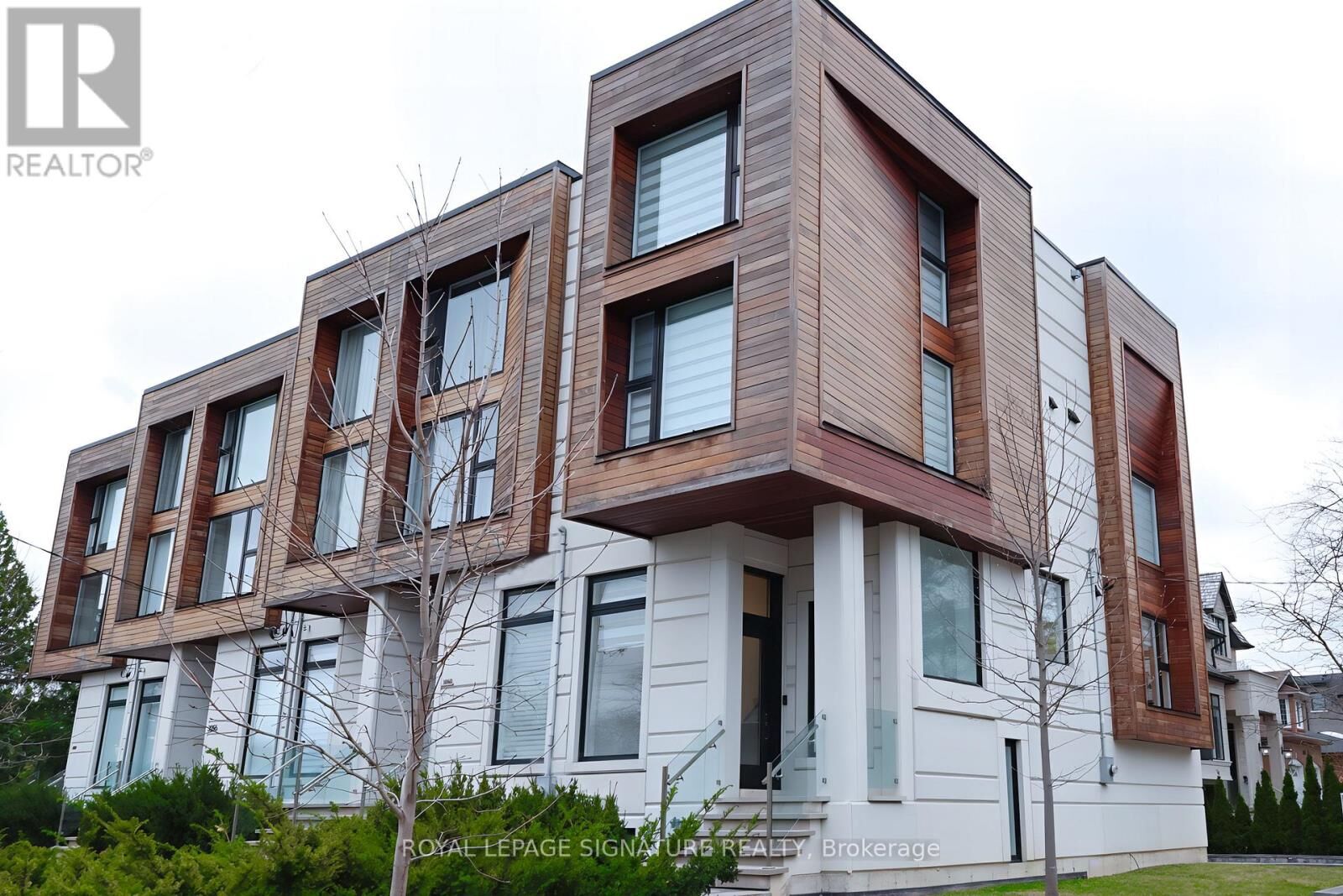 Property Photo: 3062 Bayview Avenue ON M2M 3R7