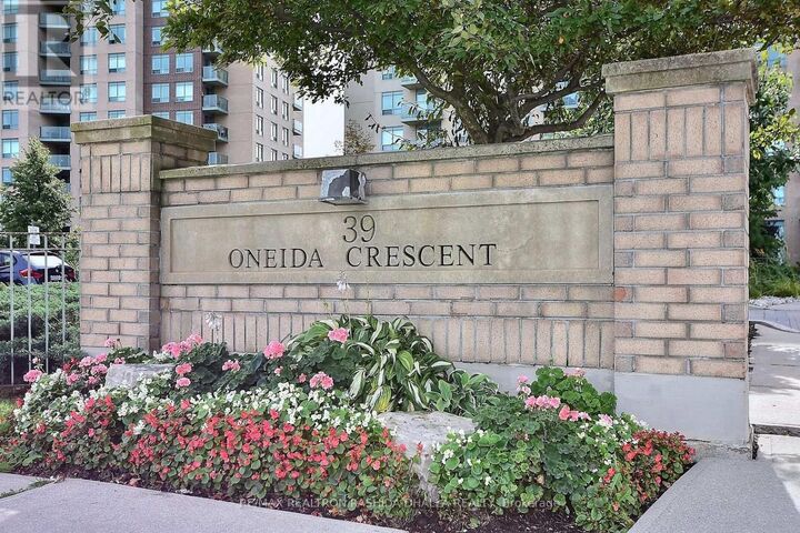 Property Photo:  39 Oneida Crescent 610  ON L4B 4T9 