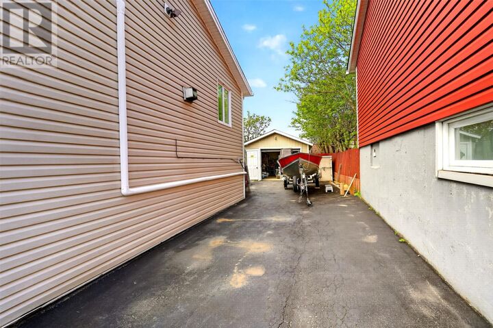 Property Photo:  22 Moores Drive  NL A1N 2W4 