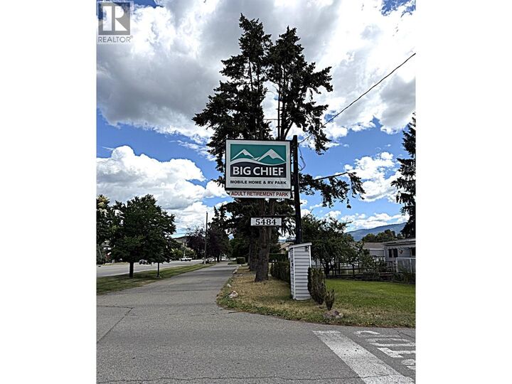 Property Photo:  5484 25 Avenue 35  BC V1T 7A8 