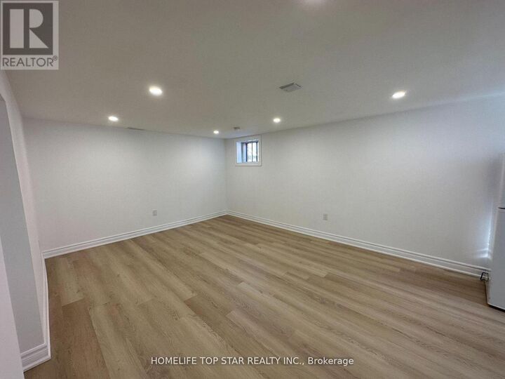 Property Photo:  38 Cartier Crescent Bachelor  ON L4C 2N2 
