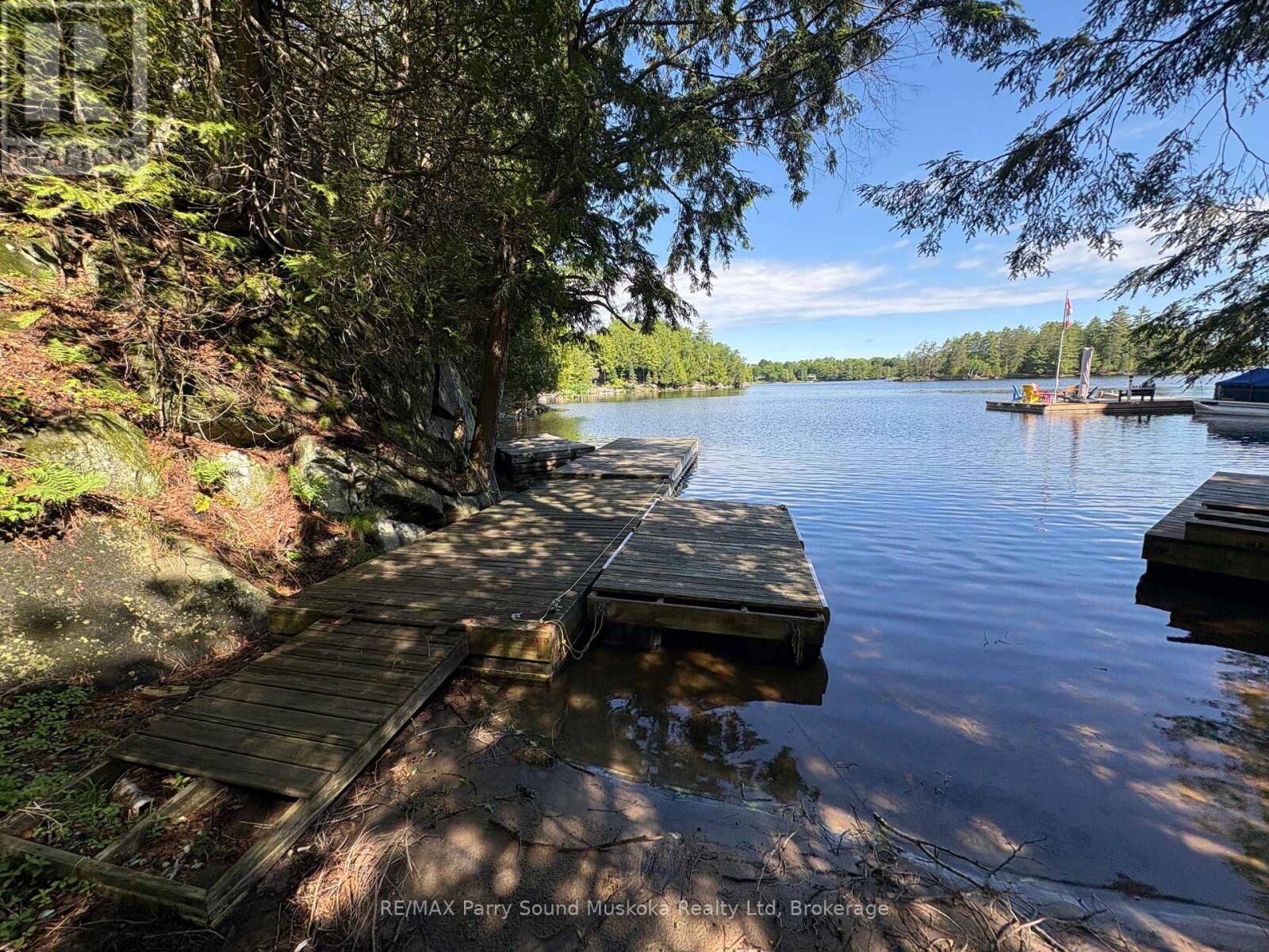 Property Photo:  85 Sunnyshore Park Drive  ON P2A 0B5 