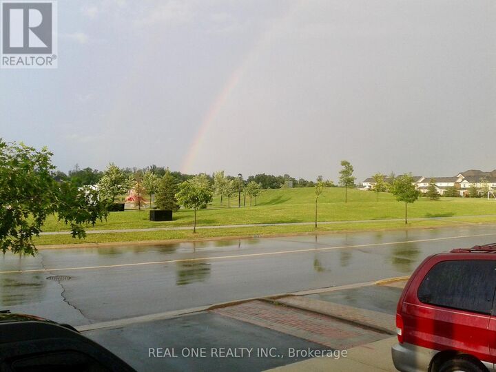 Property Photo:  667 Bennett Boulevard  ON L9T 6L1 