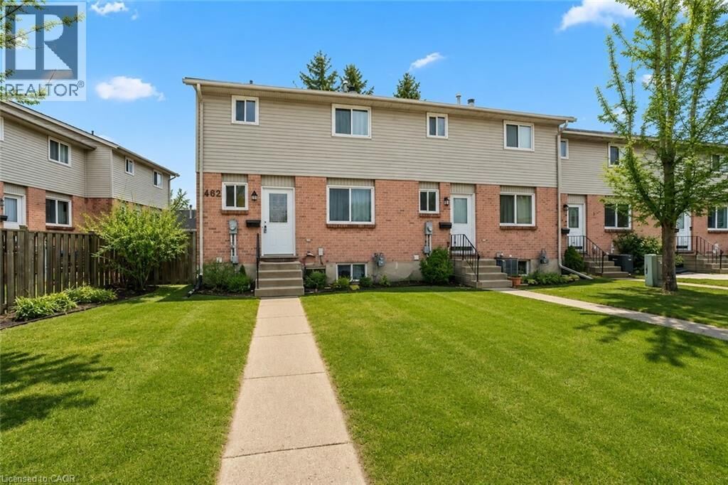 Property Photo: 462 Springbank Avenue North 4 ON N4T 1K5