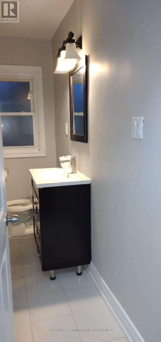 Property Photo:  1512 Western Road  ON N6G 1H4 