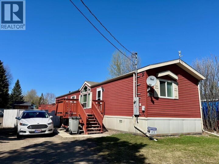 5227 42 Street — photo 1