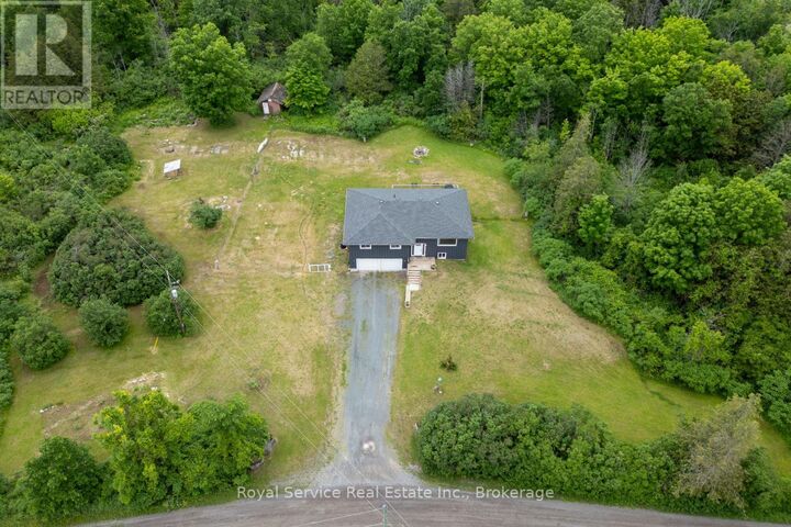 Property Photo:  72 James Street  ON K0K 2M0 