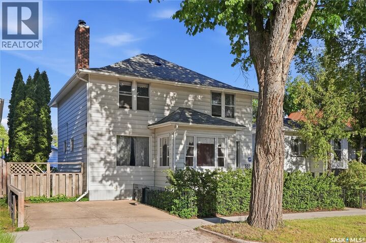Property Photo:  332 I Avenue S  SK S7M 1Y2 