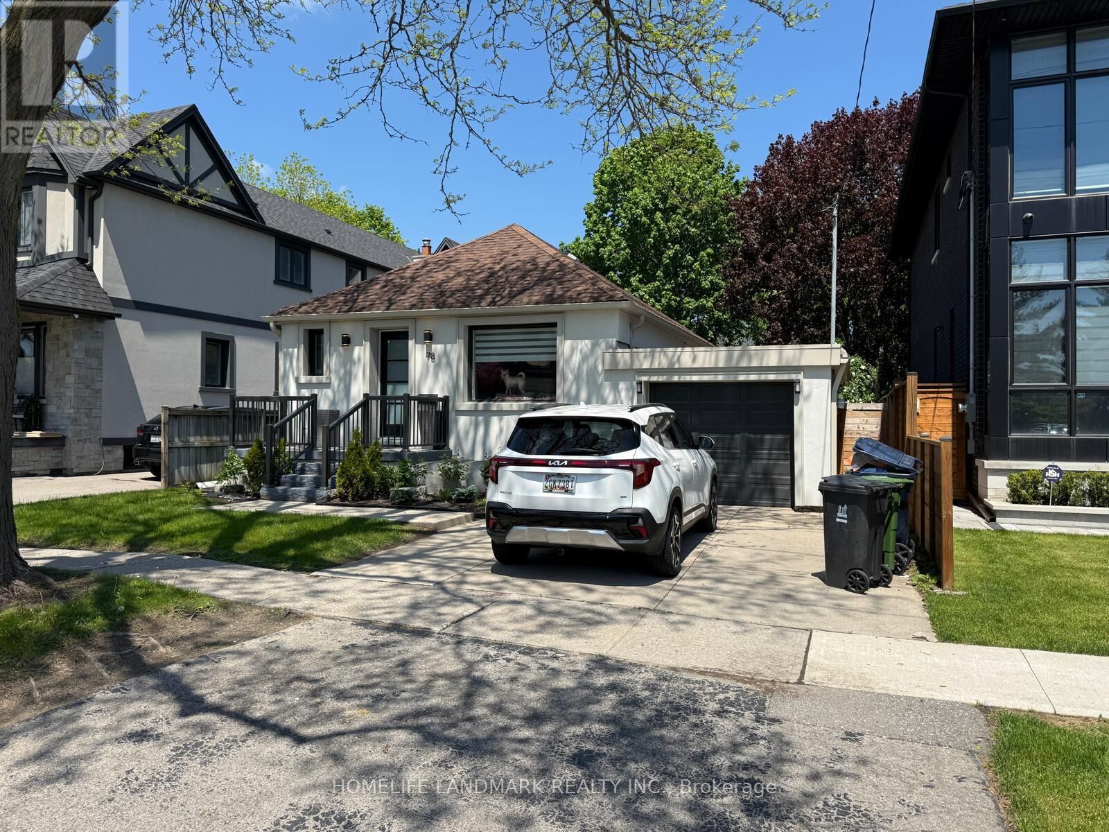 Property Photo:  78 Yorkview Drive  ON M8Z 2G2 