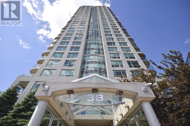 38 Metropole Private 1101 — photo 1