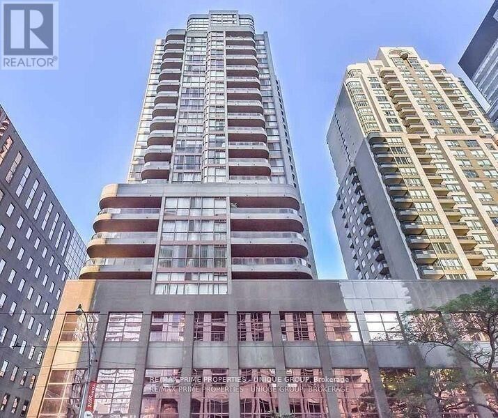 Property Photo:  736 Bay Street 512  ON M5G 1N6 