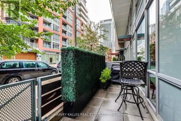 Property Photo: 30 Nelson Street Th24 ON M5V 0H5