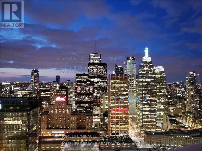 Property Photo:  88 Harbour Street 5204  ON M5J 1B7 