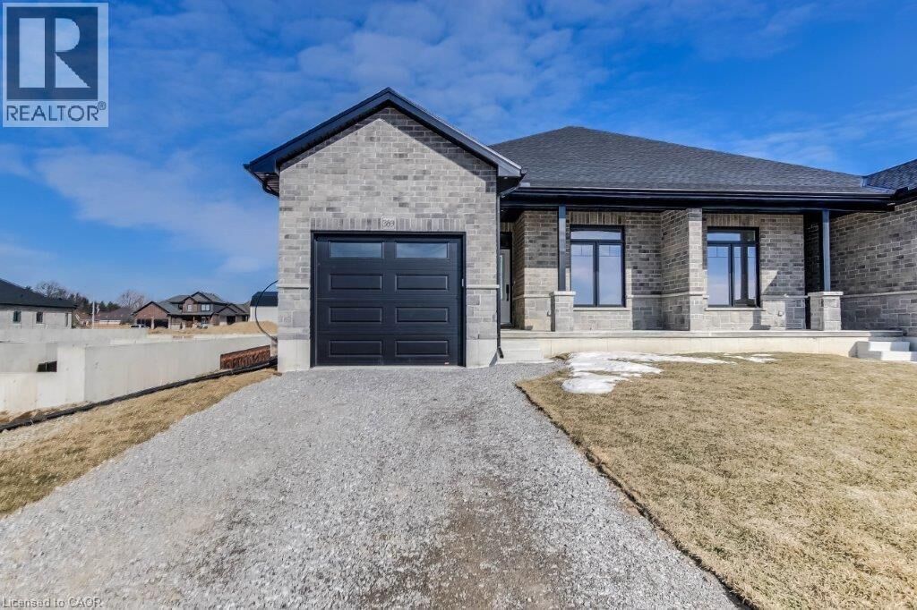 Property Photo: 383 Argyle Avenue ON N4B 0B2