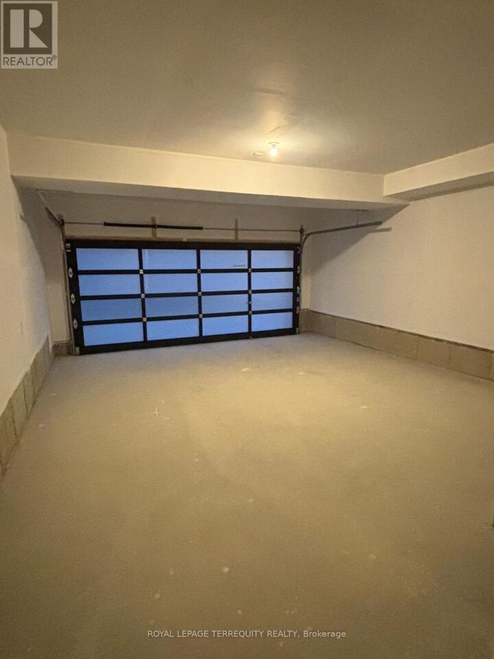 Property Photo:  55 Ingersoll Lane  ON L4E 1G9 