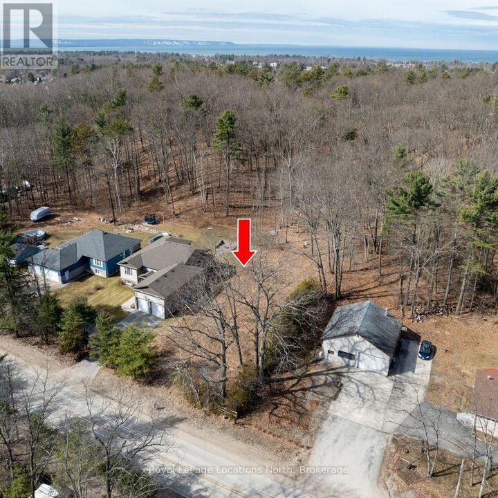 198 Golf Course Road — photo 1