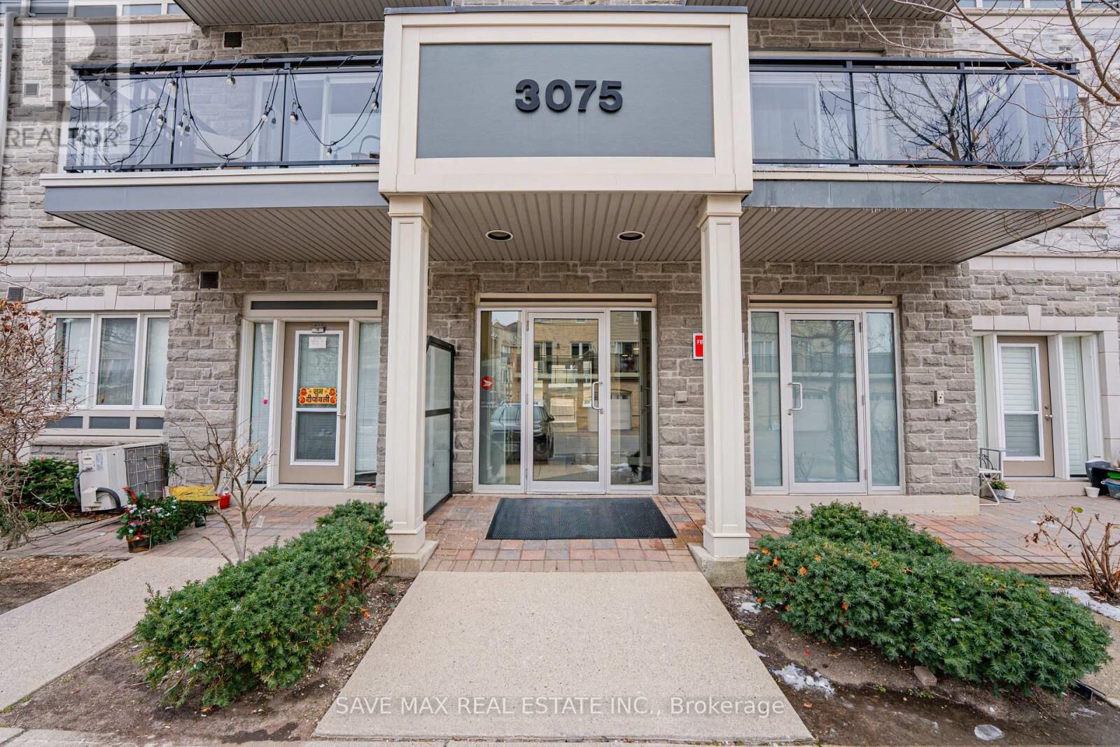 Property Photo:  3075 Thomas Street 213  ON L5M 0L8 