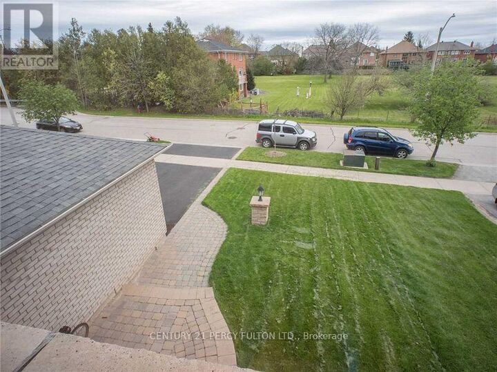 Property Photo:  14 Montesano Crescent  ON L4B 4M9 