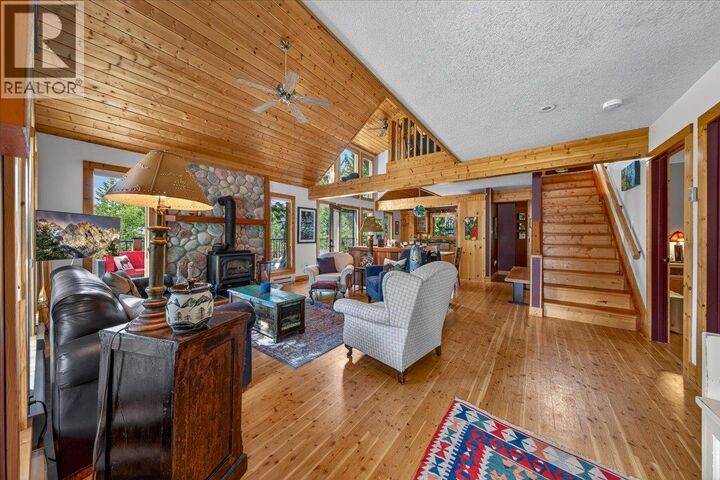 Property Photo: 4931 Mountaintop Drive BC V0B 1L1
