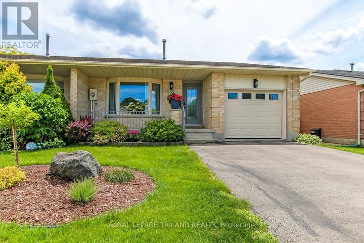 Property Photo:  122 Manor Road  ON N5R 5S3 